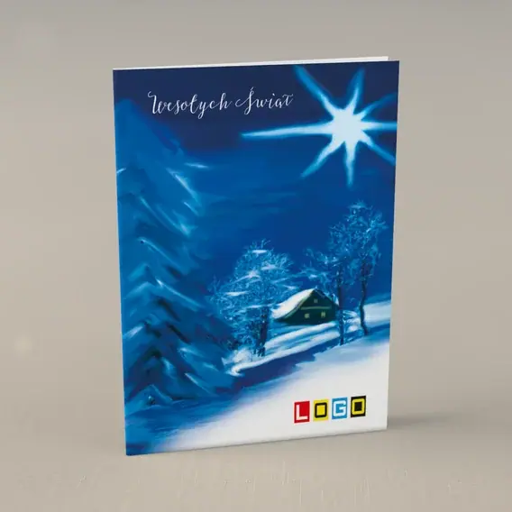 Kartka świąteczna z logo BN1-018 Śnieżna noc nad leśną osadą, przód