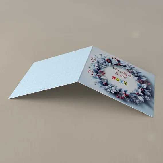 Kartka świąteczna z logo BN2-594 Szkarłatne jagody w zielonej koronie, tył