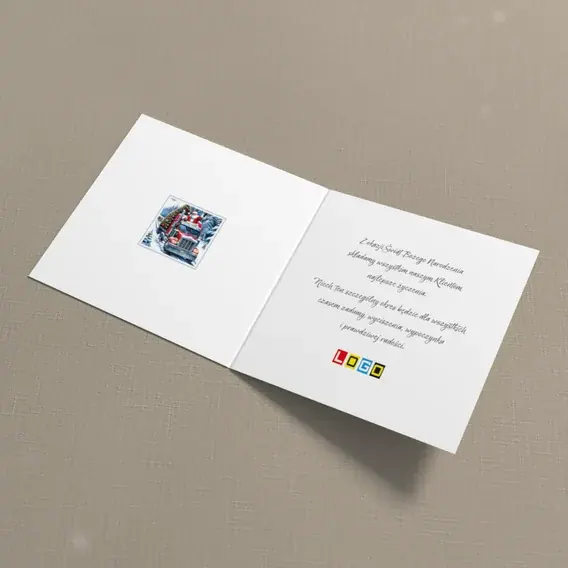 Kartka świąteczna z logo BN2-605 Czerwony tir z drzewkiem, wnętrze