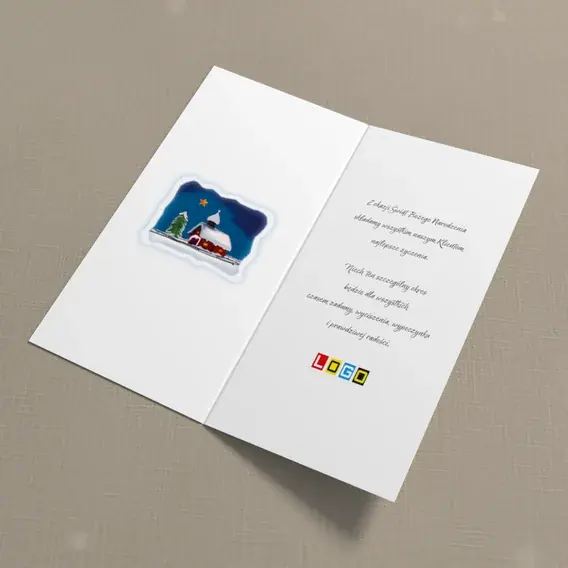 Kartka świąteczna z logo BN3-095 Wiejski kościół w zaspie płatków, wnętrze
