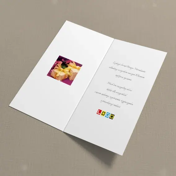 Kartka świąteczna z logo BN3-280 Spiralny papier i złota kula, wnętrze