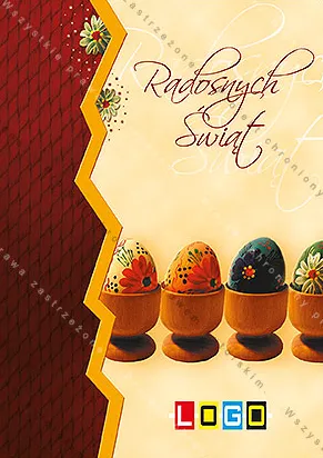Bordowa karta z kremowym polem, rząd jajek w drewnianych kokilkach i pionowy napis Radosnych Świąt